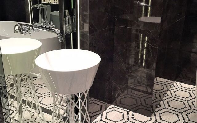 MONDRIAN Luxury Suites & Apartments Krakow Old Town