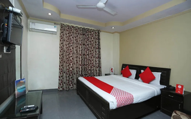 OYO 10592 Hotel Ganga Palace