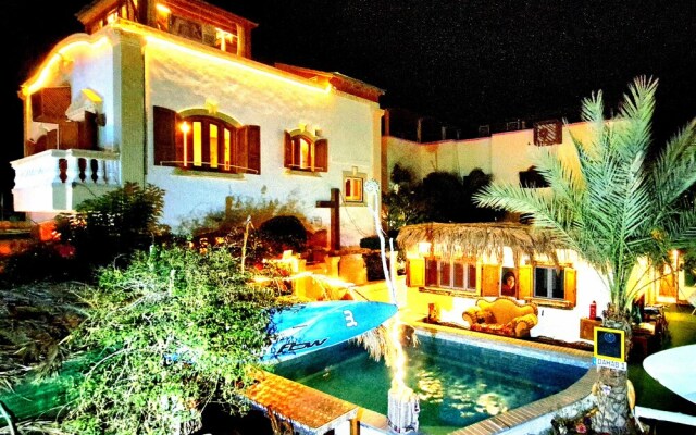 Bungalow With Swimming-pool - Garden - Jacuzzi