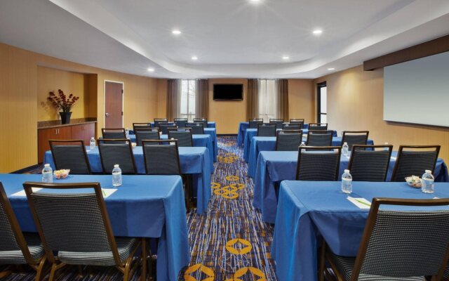 Courtyard by Marriott West Orange