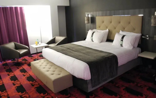 Doubletree By Hilton Paris Bougival