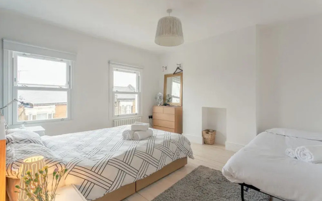 Newly Refurbished 2 Bedroom Property in Peckham