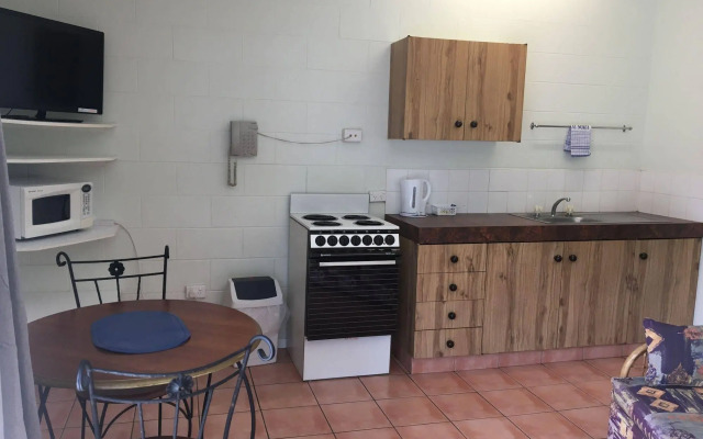 Whitsunday Waterfront Apartments