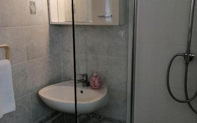 Studio Apartments Kuljiš