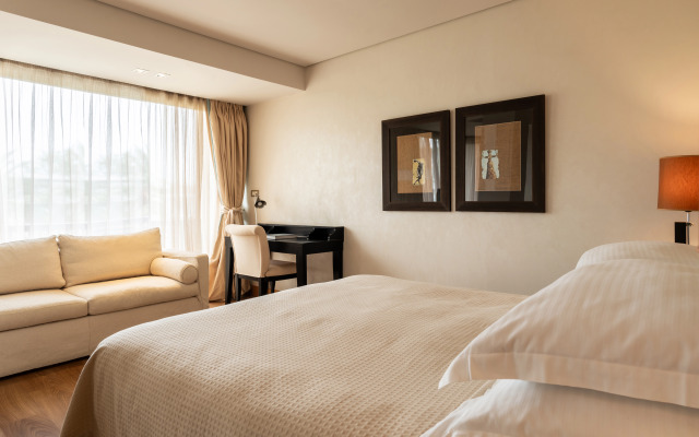 Plaza Resort Hotel