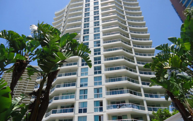 Crest Apartments