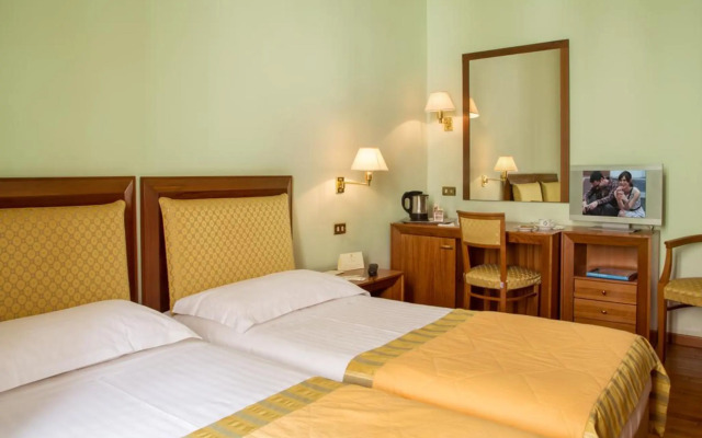 9Hotel Cesari