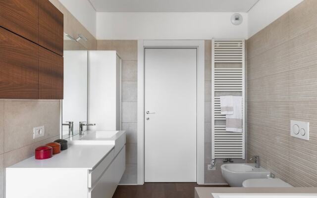 Como Luxury Lake View Spa