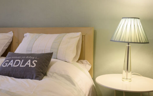 Holiday Home Llety'r Mynach