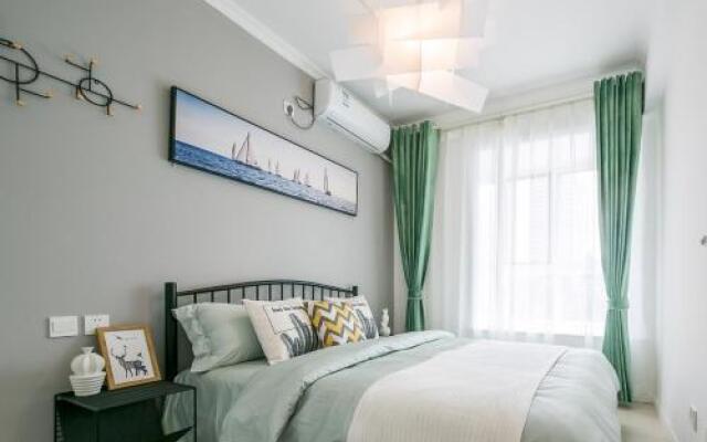 Xi'an Beilin·Small Goose Tower· Locals Apartment 00152240