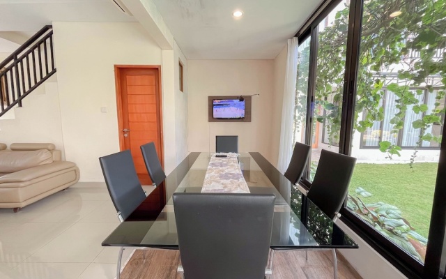 Spacious And Homey 3Br At Villa Casa De Uli – Guest Rooms – Jimbaran