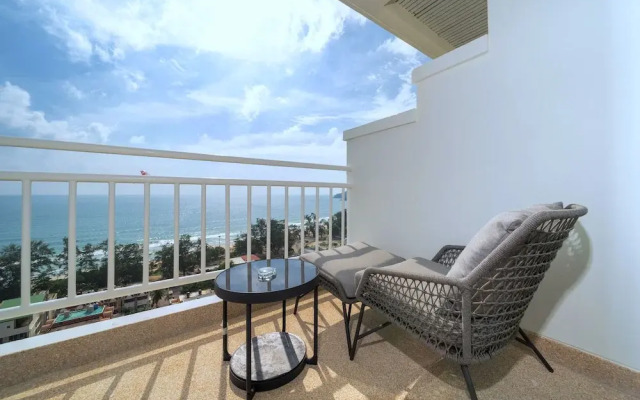 Sea View Chic Design 2BR Karon Condo 16C