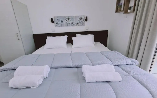 100 AN - Napa Living 39