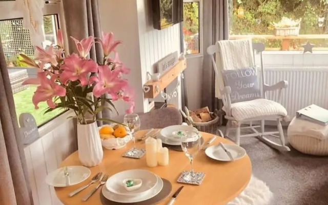 A Beautiful, Unique Lodge, Made for two