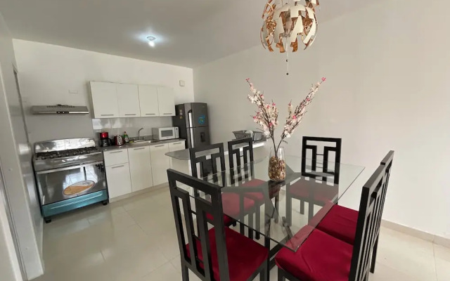 Apartment Near Beach And Airport