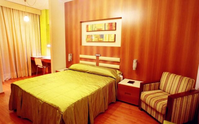 Liber Hotel Nova Serrana