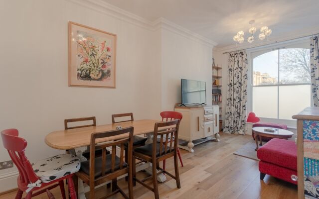 2 Bedroom Victorian Flat in the Heart of Islington