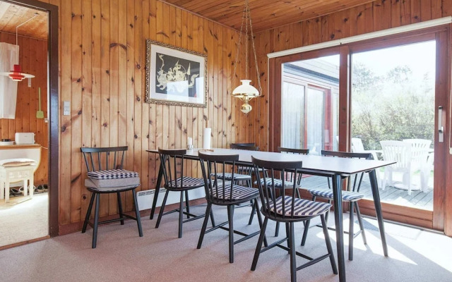 6 Person Holiday Home in Hundested