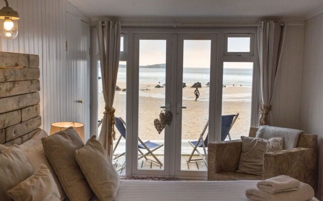 Lusty Glaze Beach Accommodation