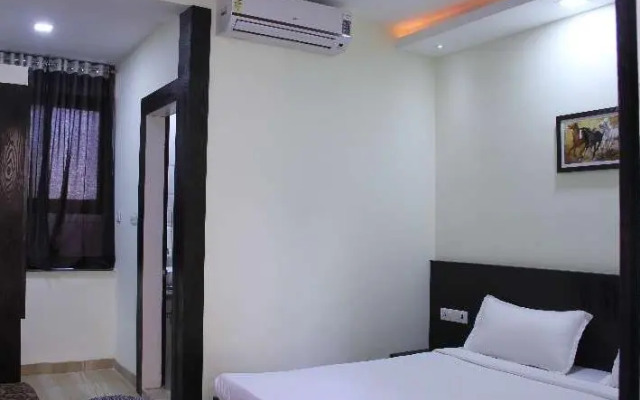 OYO 2155 Hotel Wardhman