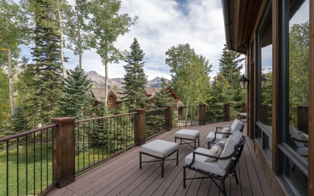 THE Pinnacle by Exceptional Stays