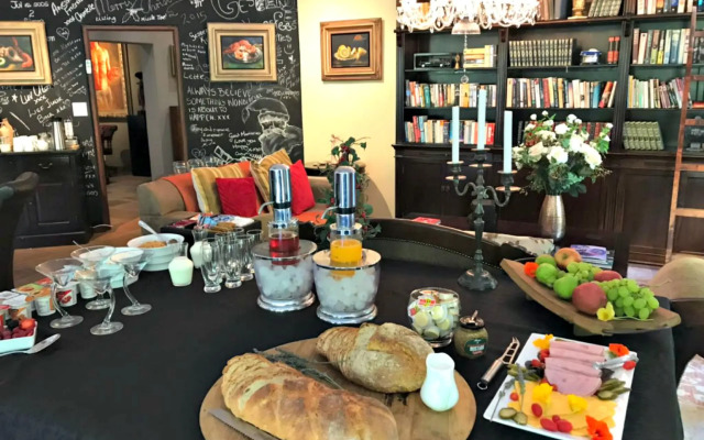 Shangri-La Manor - Adults Only