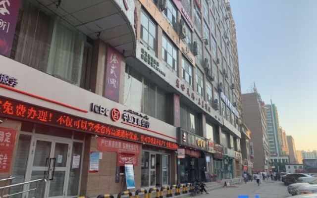 Yiqianlingyiye Fashion Theme Hotel