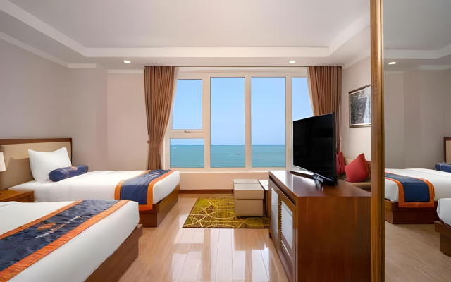 BlueSun Danang Beach Hotel