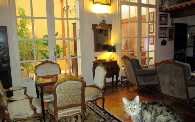 Dolphin's B&B