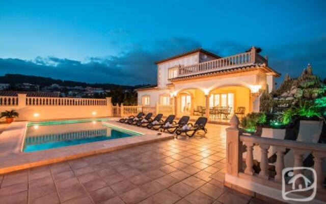 Abahana Villas Capri