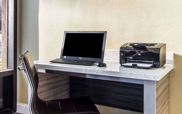 Motel 6 Martinez, CA