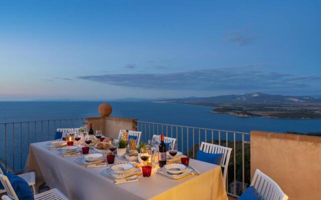 "luxury House In Populonia Above The Sea"