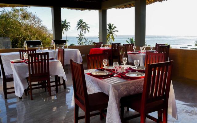 Sea Crest Hotel