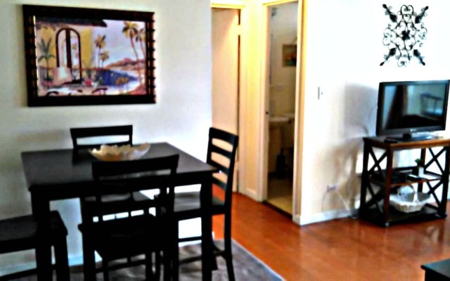 Renovated one bedroom 2 min to the beach