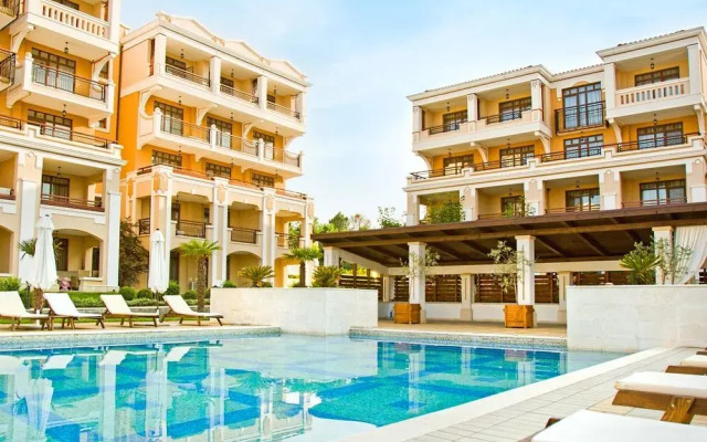 Apartments in Green Life Beach Resort