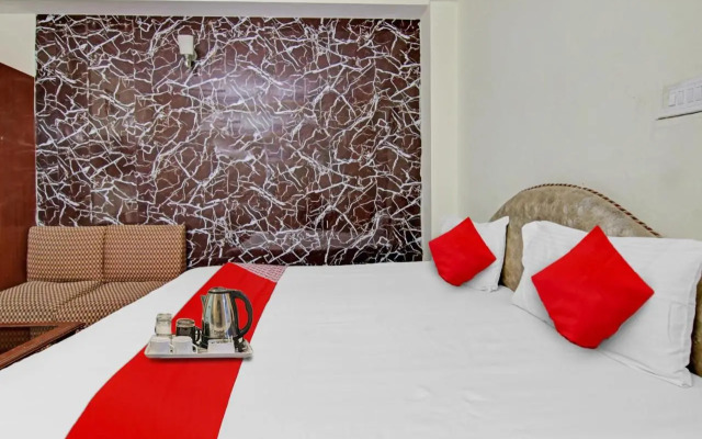 OYO Rooms Mall Road View