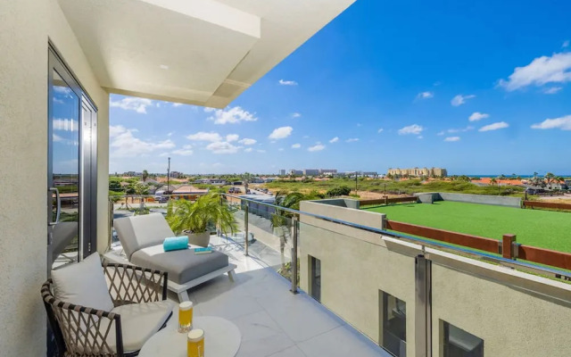 Sea View Exclusive Penthouse Outdoor Dining 3BR