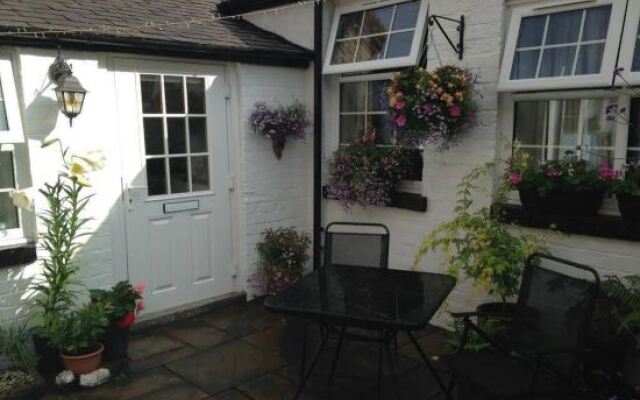 Courtyard Cottage