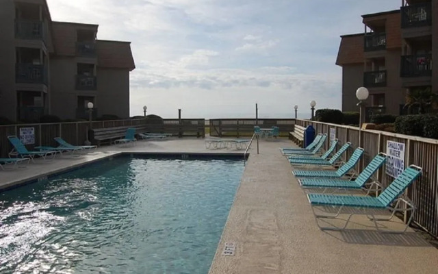 A Place at The Beach III 1C - 2 Br Condo