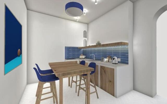 4 sleeps, 1BR, 1BT, amazing patio, jacuzzi, newly renovated
