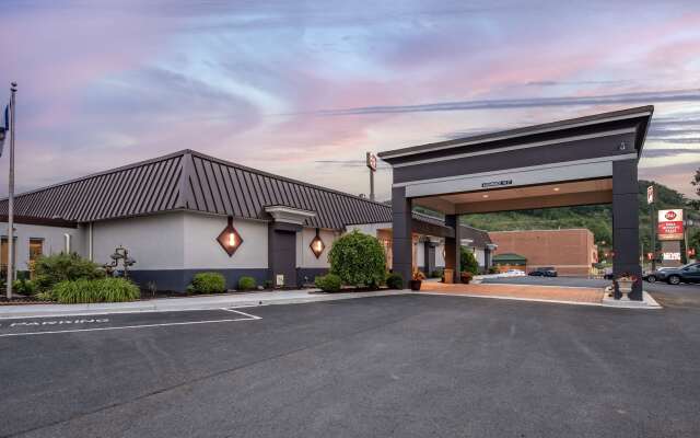 Best Western Plus Bridgeport Inn