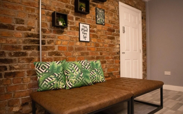 The Cavern Apartment Liver House