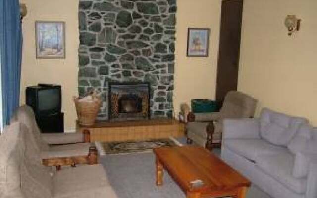 1 Woodbank Road