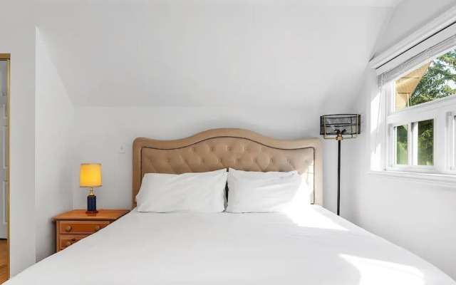 Private 2bdrm Unit With Ensuite Laundry - U5A