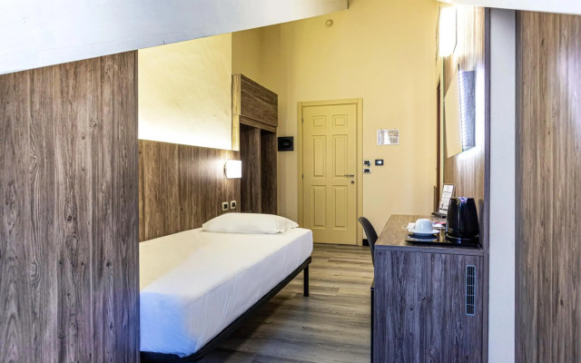 Hotel Urbani