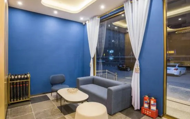 LanOuShangPin Hotel (Taiyuan South Station University of Finance and Economics) – Lobby – Taiyuan