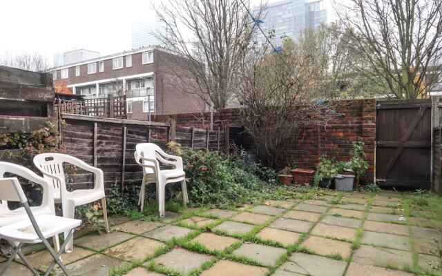 Saltwell Street - Deluxe Double Room