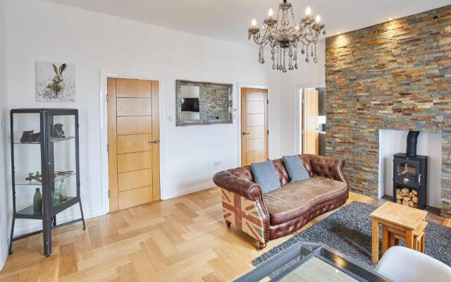 Host Stay Boutique Balcony