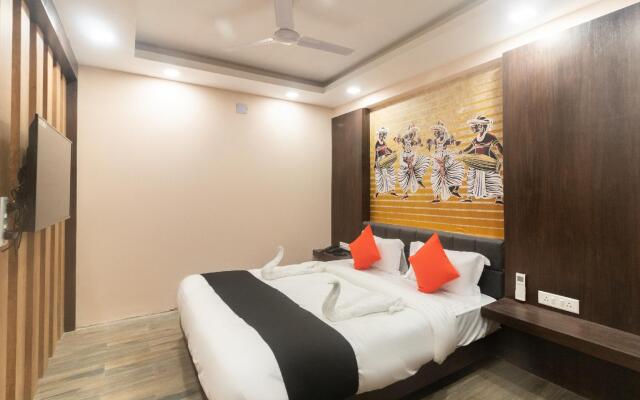 Capital O 64550 Hotel Kuber Inn