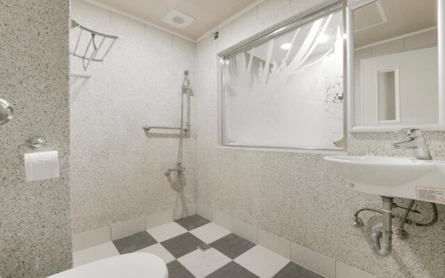 Raise Hotel Taichung